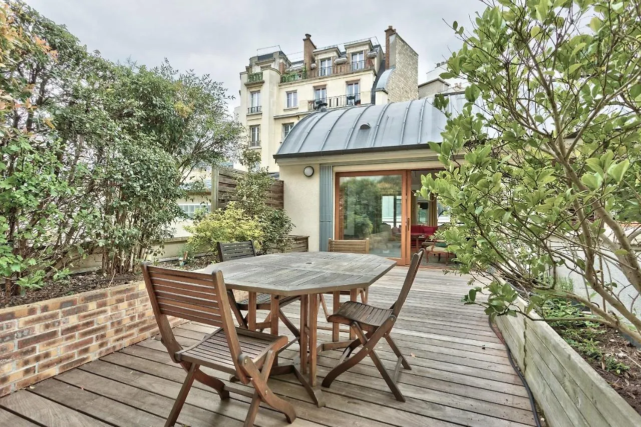 Apartment Dombasle Tour Eiffel - Welkeys *