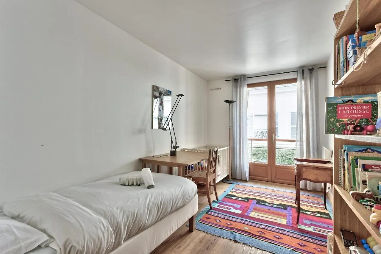 Apartment Dombasle Tour Eiffel - Welkeys Paris